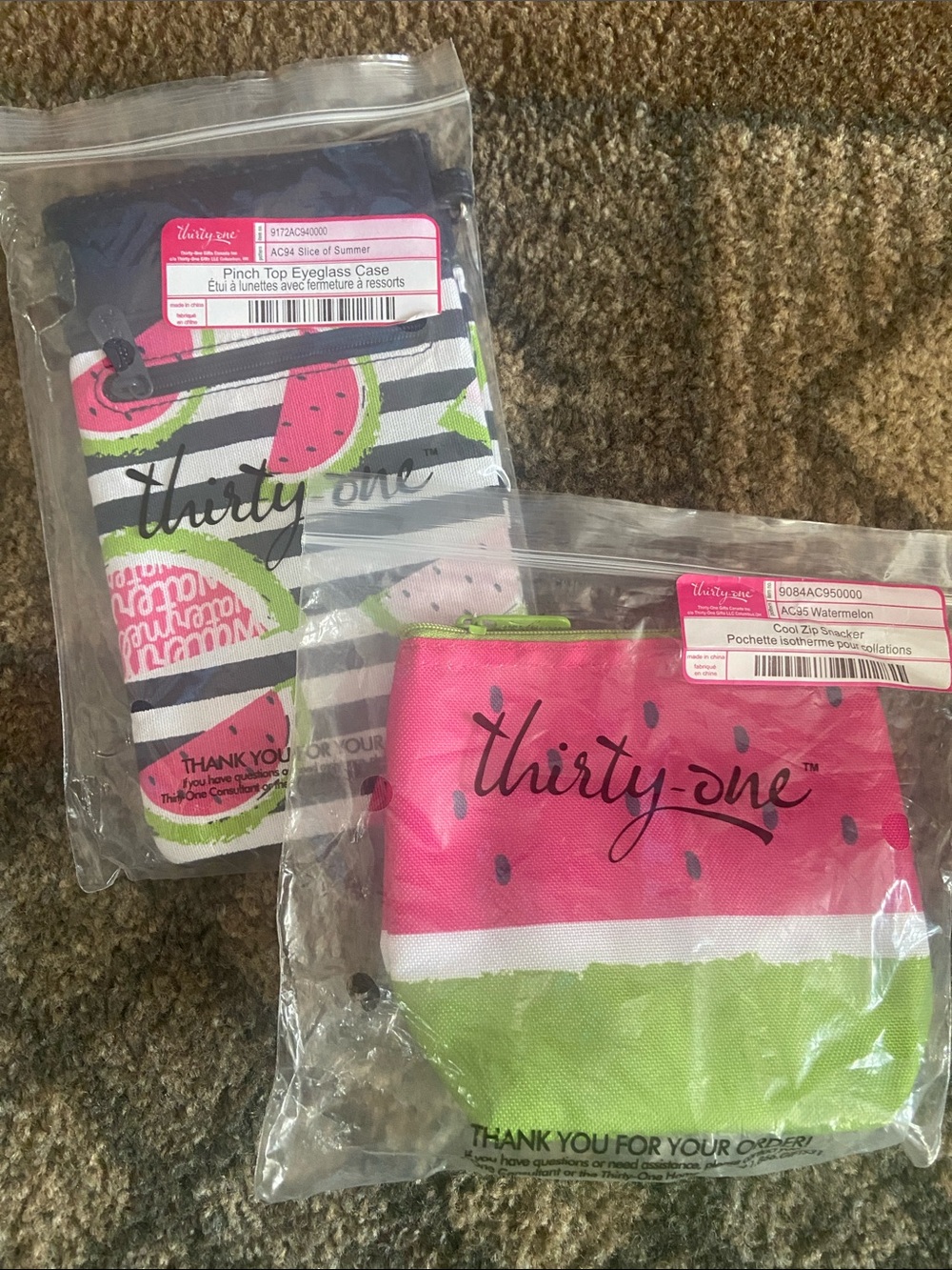 Thirty one set! Eyeglass/sunglass case plus small thermal “little snacker” in 🍉